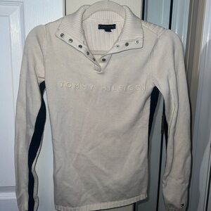 Vintage Tommy Hilfiger sweater